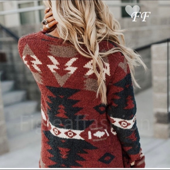 New! Soft Luxury Native Print Cardigan Sweater - Picture 5 of 5